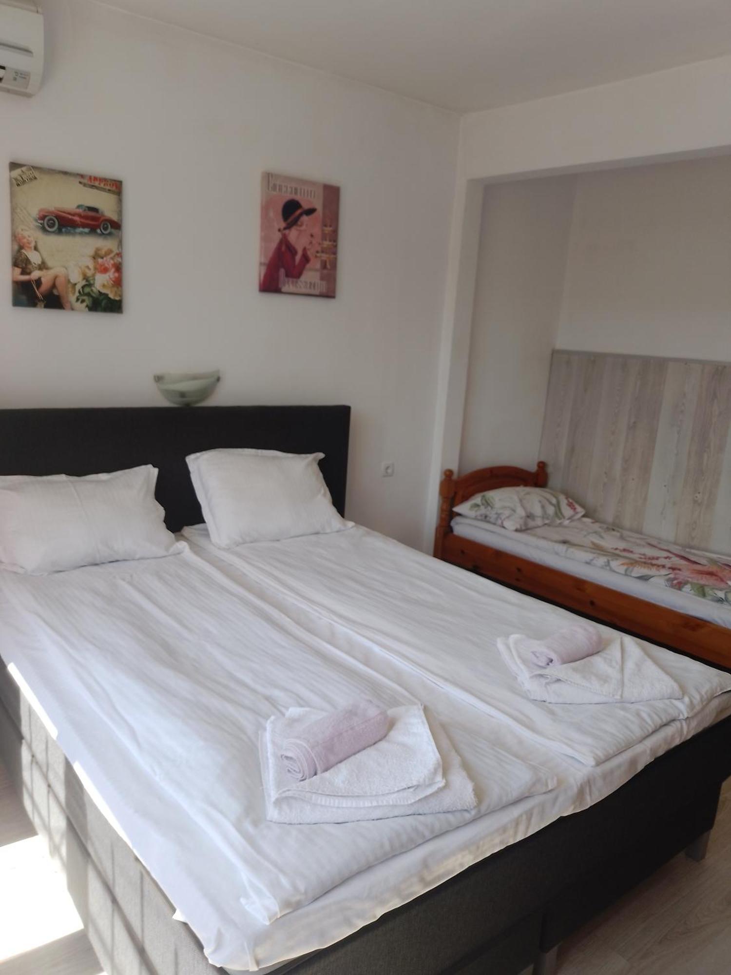 Red House Apartment เวลีคอเทอร์โนโว ภายนอก รูปภาพ