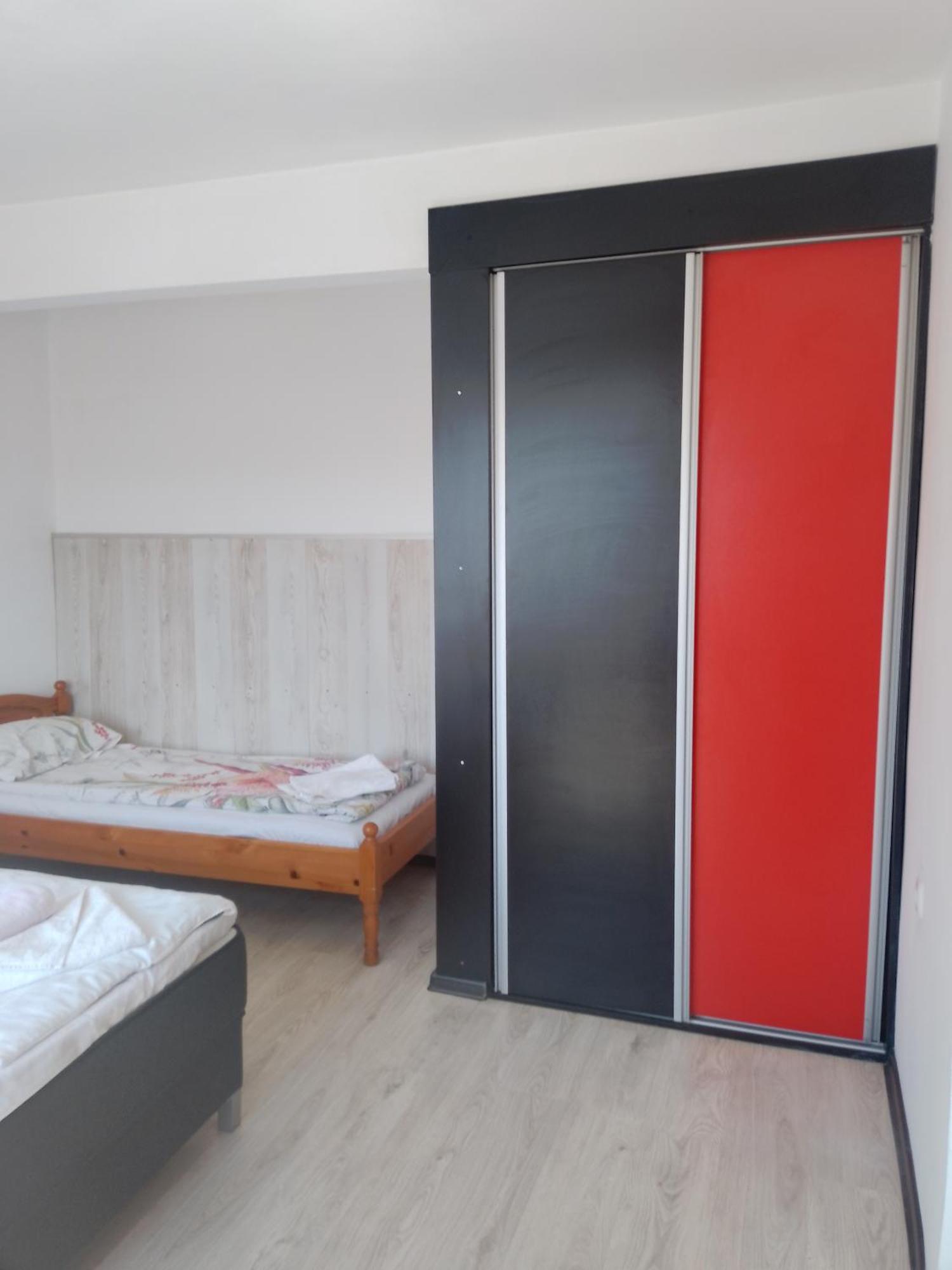 Red House Apartment เวลีคอเทอร์โนโว ภายนอก รูปภาพ