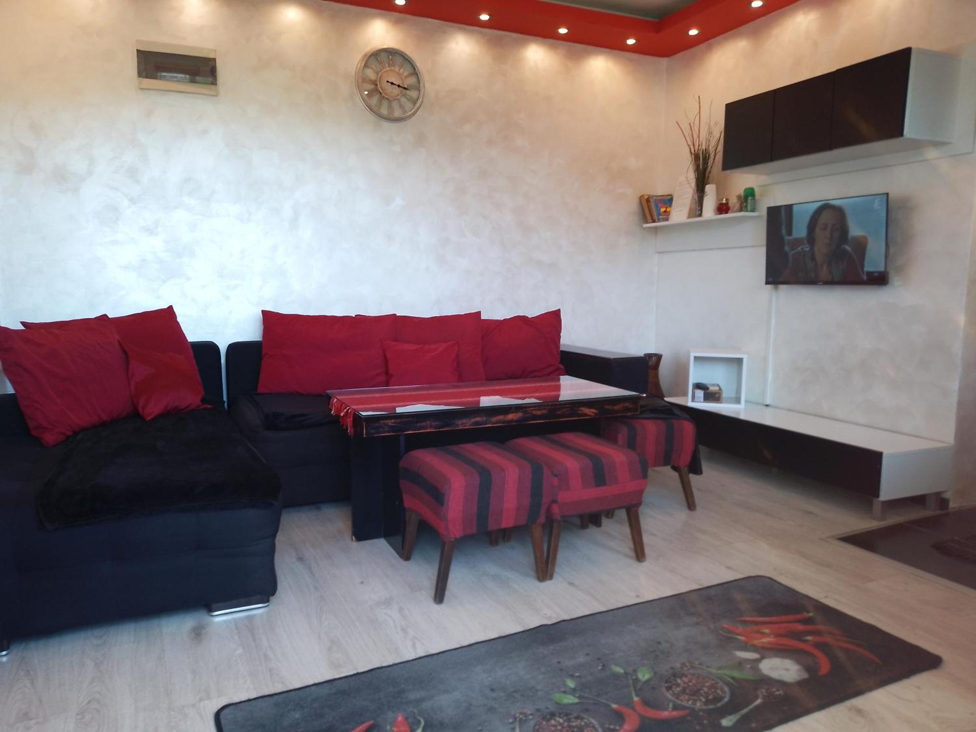 Red House Apartment เวลีคอเทอร์โนโว ภายนอก รูปภาพ