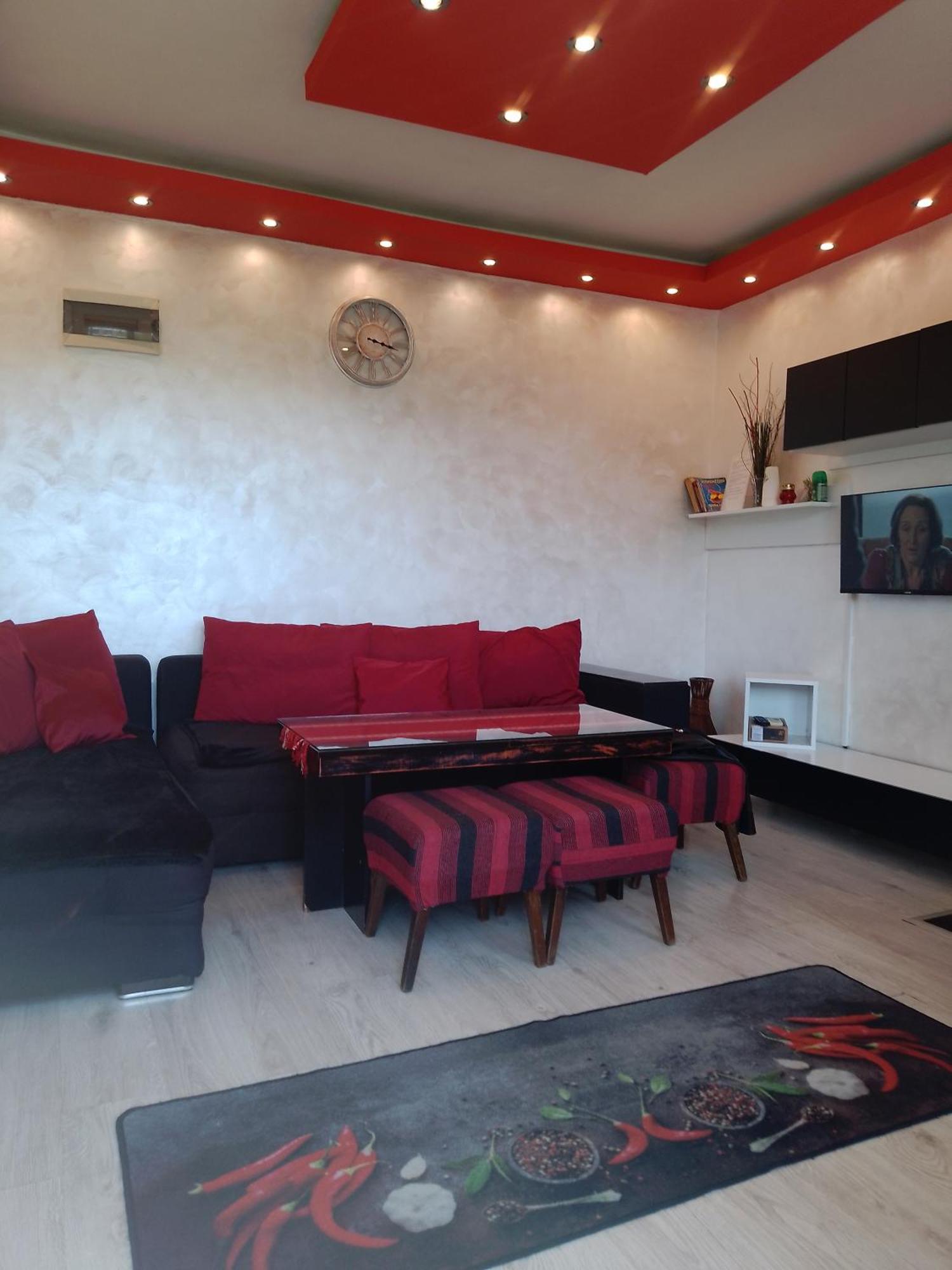 Red House Apartment เวลีคอเทอร์โนโว ภายนอก รูปภาพ