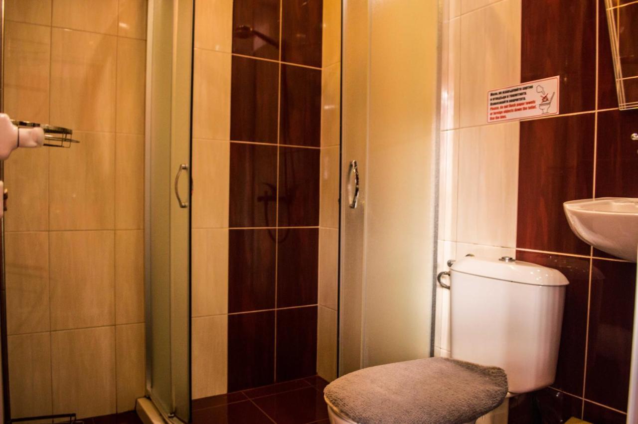 Red House Apartment เวลีคอเทอร์โนโว ภายนอก รูปภาพ